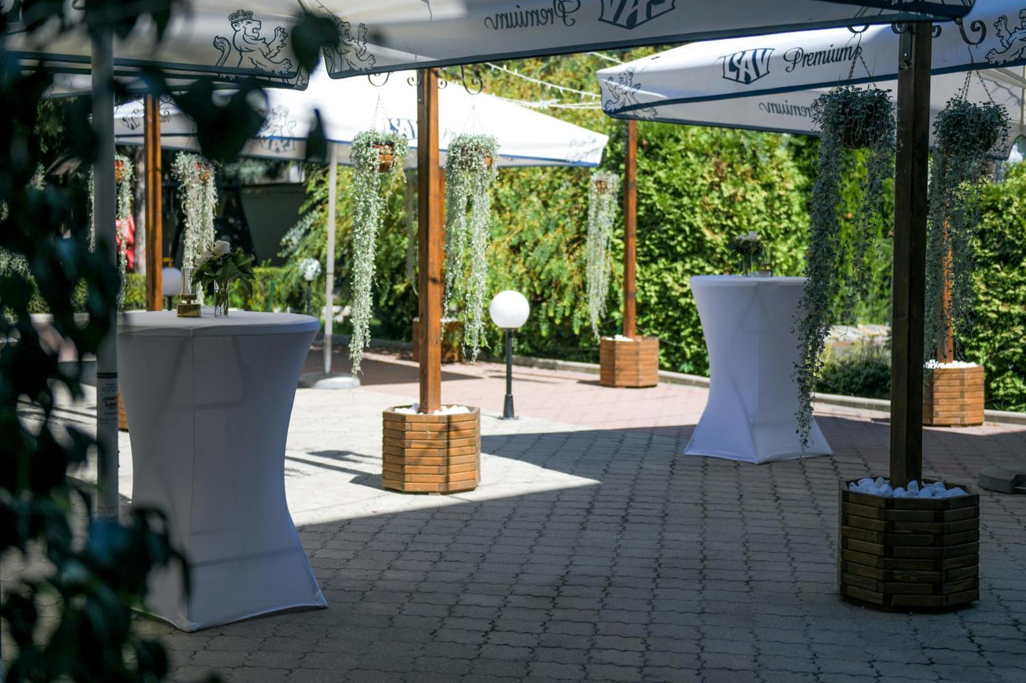 Hotel Fontana Bačka Palanka Extérieur photo