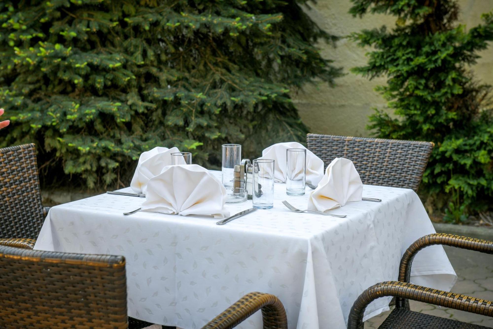Hotel Fontana Bačka Palanka Extérieur photo