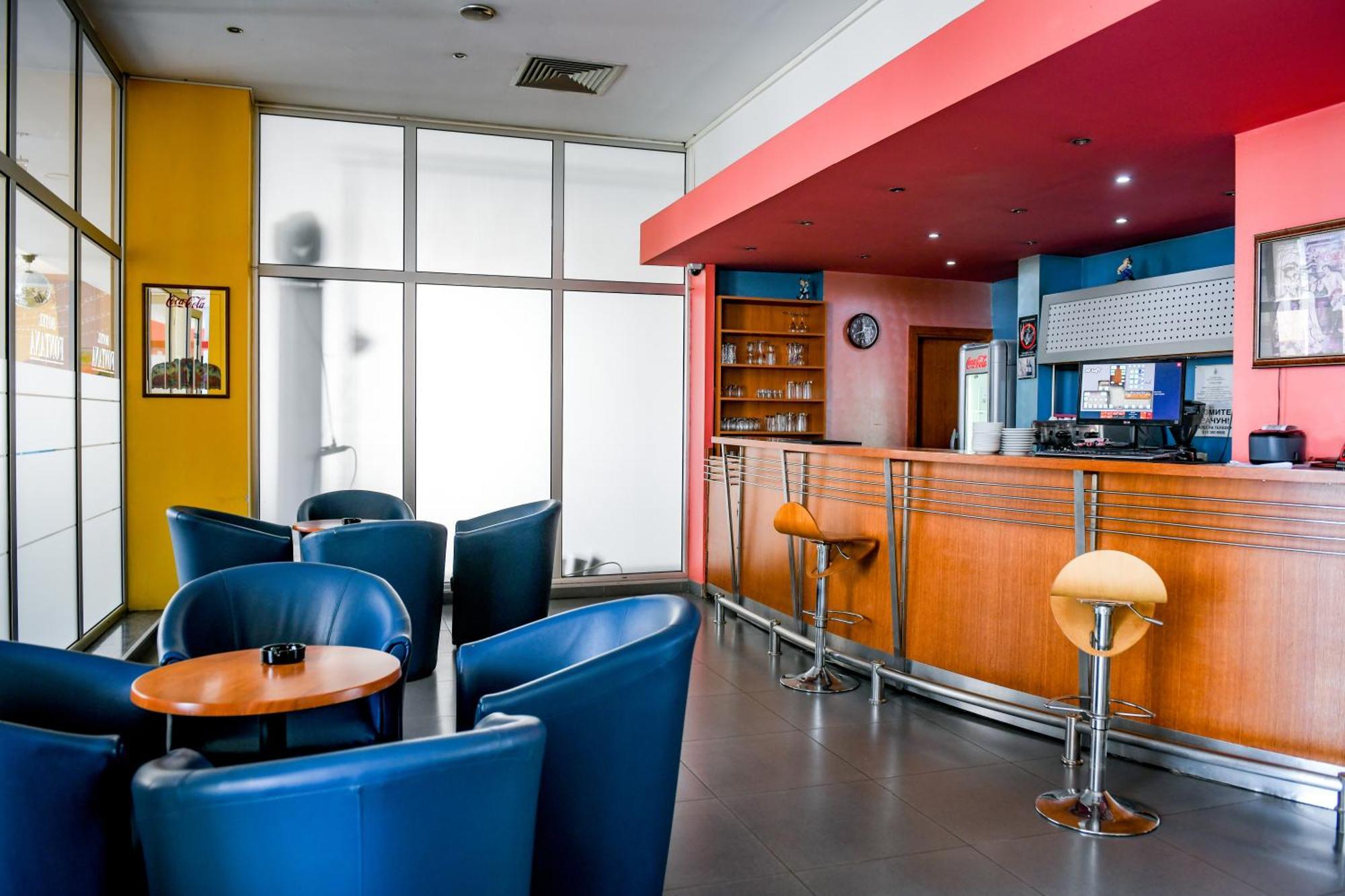 Hotel Fontana Bačka Palanka Extérieur photo